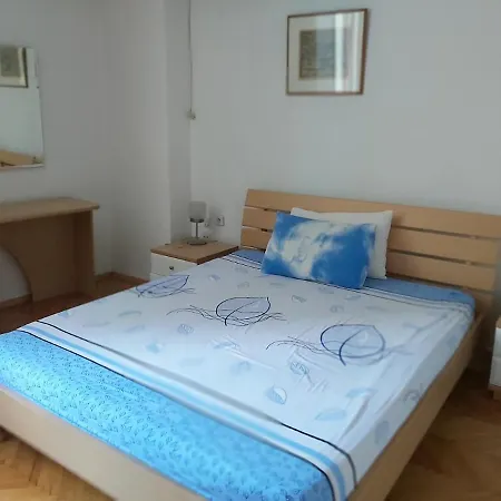 Fantastic Two Bedroom Apartment In The Heart Of Skopje 아파트